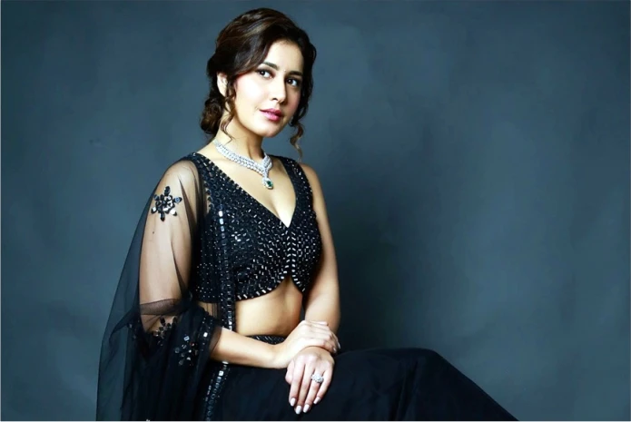 Raashi Khanna Beautiful South Indian actress