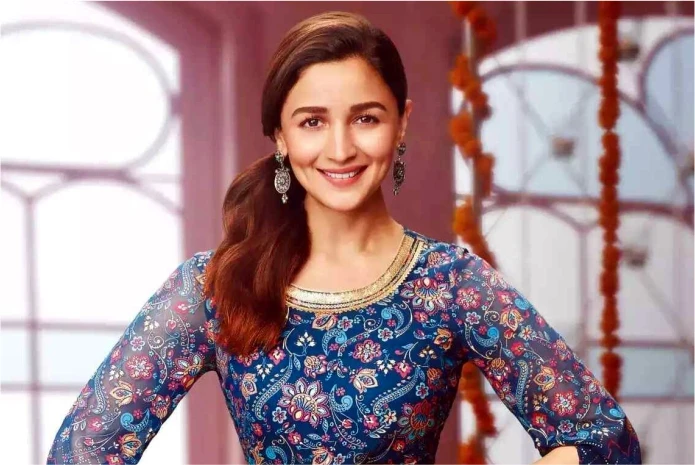 Alia Bhatt: Bollywood actress in kurti