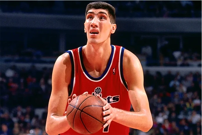 Gheorghe Muresan: Tallest NBA Player