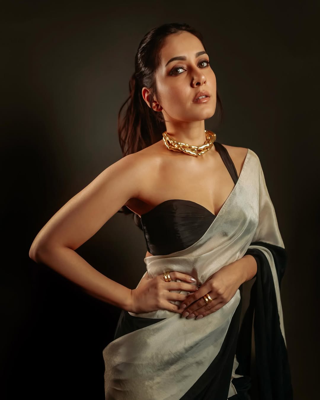 Rashi Khanna black saree bold look