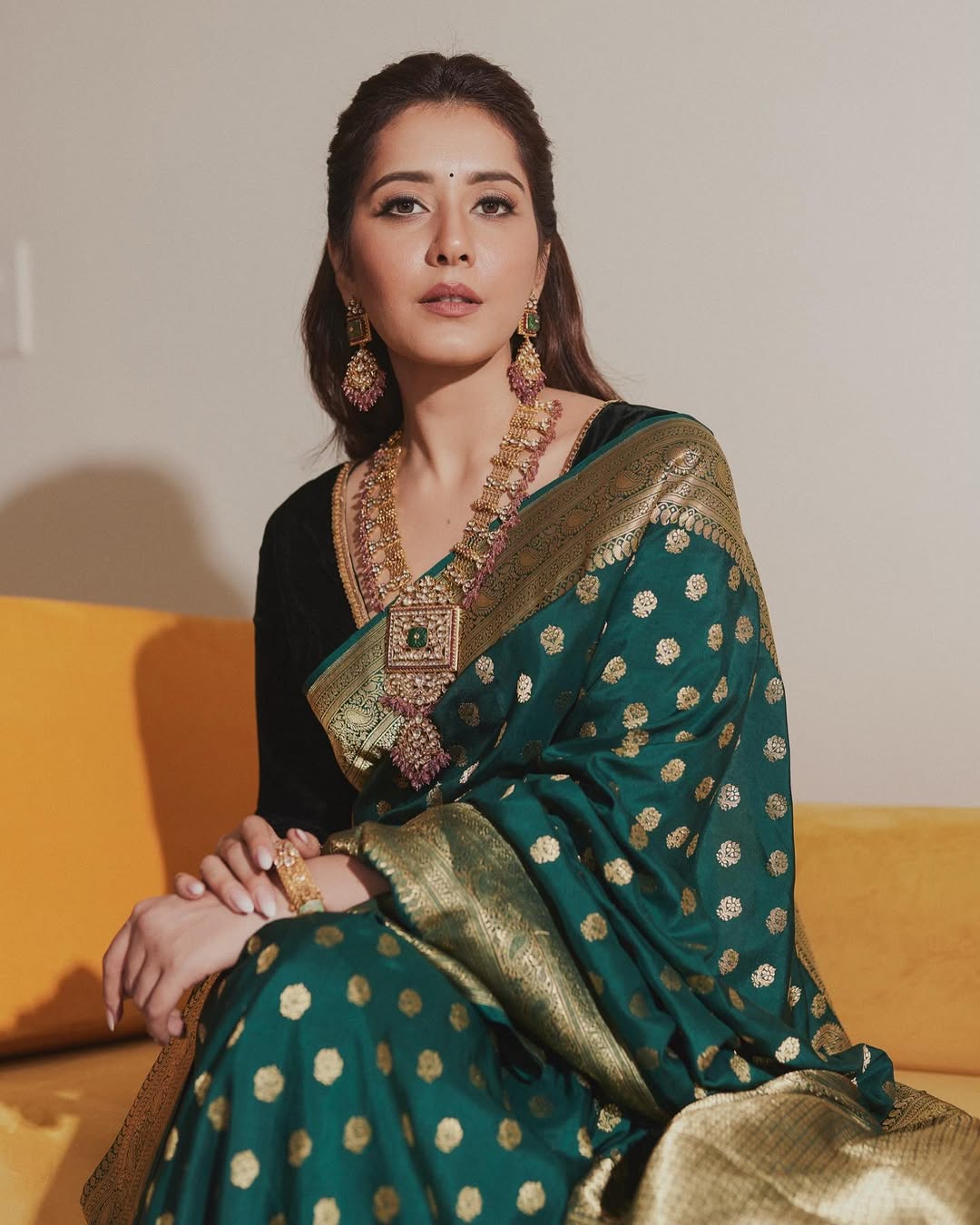 Rashi Khanna in green saree festival look