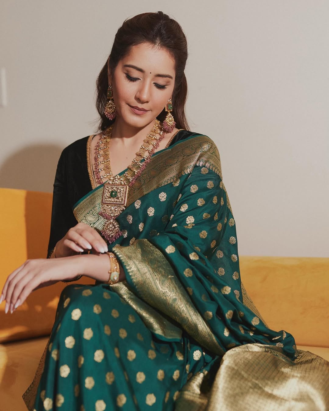 Rashi Khanna in green saree Natural look