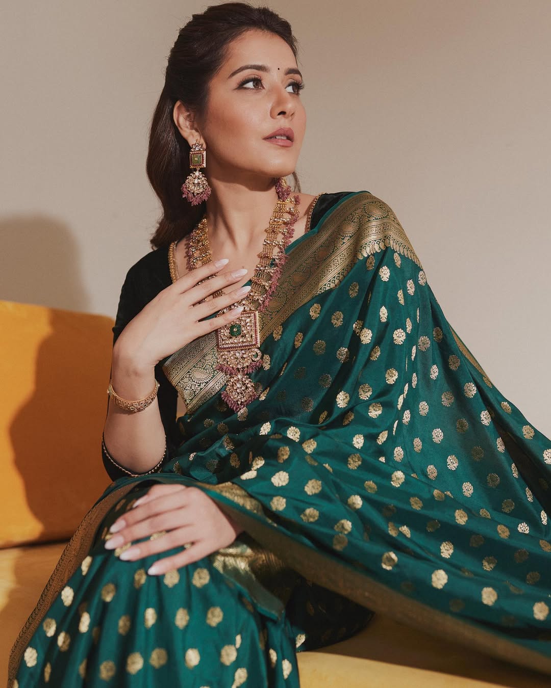 Rashi Khanna in green saree Traditional look