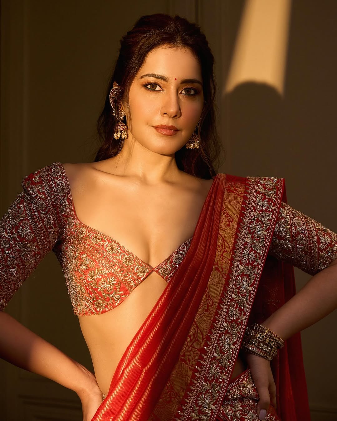 Rashi Khanna in half saree natural beauty