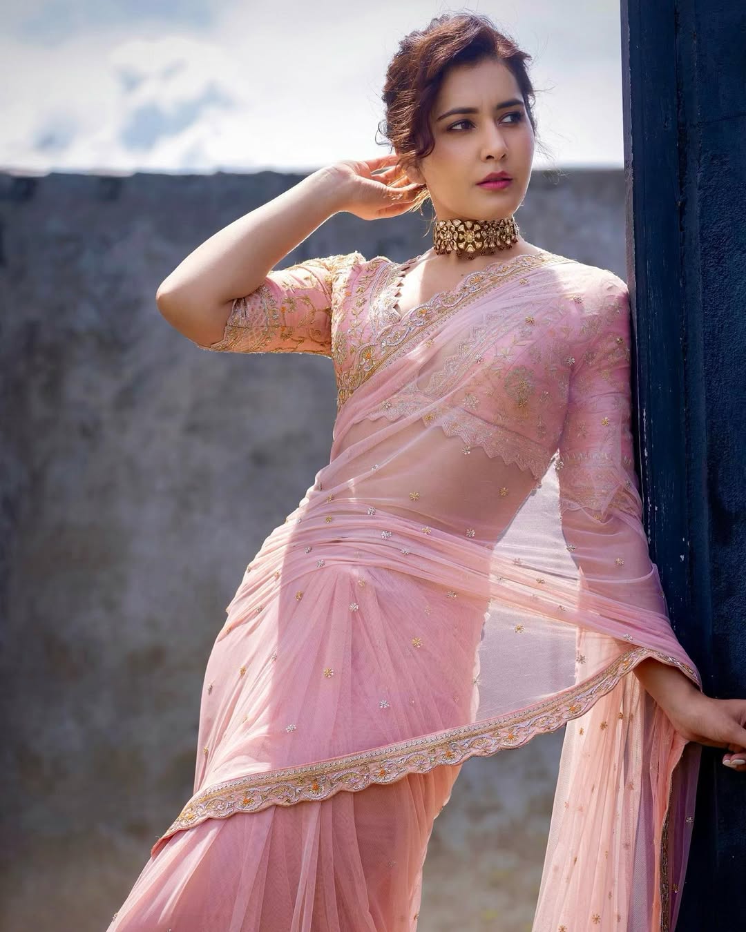 Rashi Khanna in pink saree baby pink saree