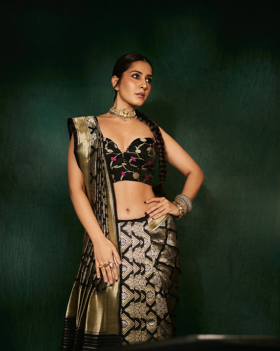 Rashi Khanna in saree navel bold look